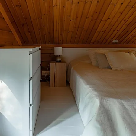 Naava - A Cozy With Two Saunas And Hill Views 鲁卡