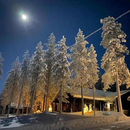 Naava - A Cozy With Two Saunas And Hill Views 木屋 鲁卡