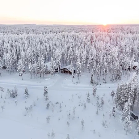 Naava - A Cozy With Two Saunas And Hill Views Chalet
